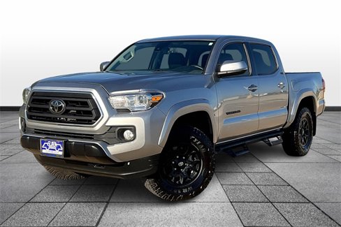 Used 2022 Toyota Tacoma SR5 image 2
