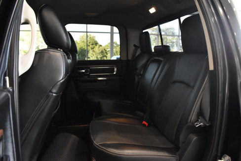 Used 2017 RAM 1500 Laramie image 32