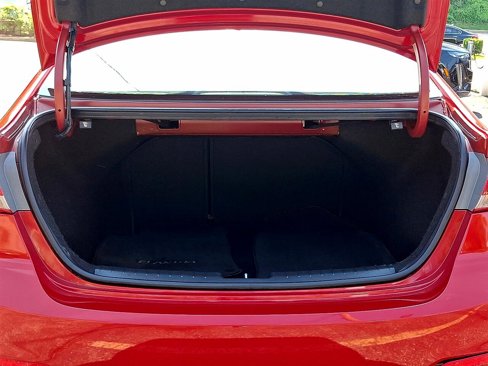 Used 2017 Hyundai Elantra SE image 28