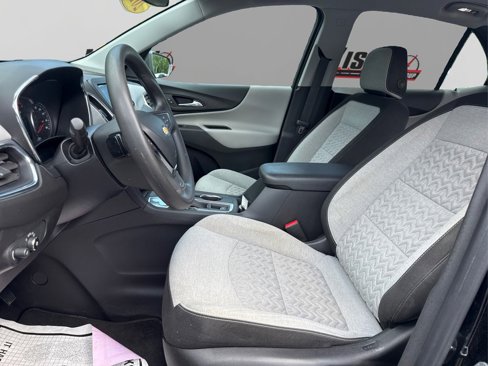 Used 2024 Chevrolet Equinox LS w/ LS Convenience Package image 9