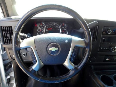 Used 2017 Chevrolet Express 3500 image 22