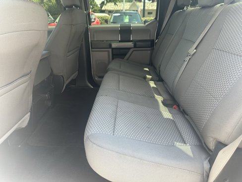 Used 2016 Ford F150 XLT image 10