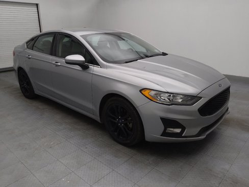 Used 2020 Ford Fusion SE w/ Equipment Group 151A image 11