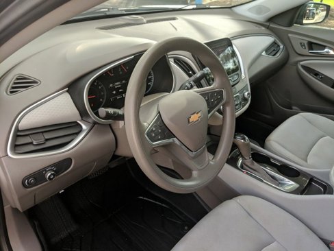 Used 2019 Chevrolet Malibu LS image 16