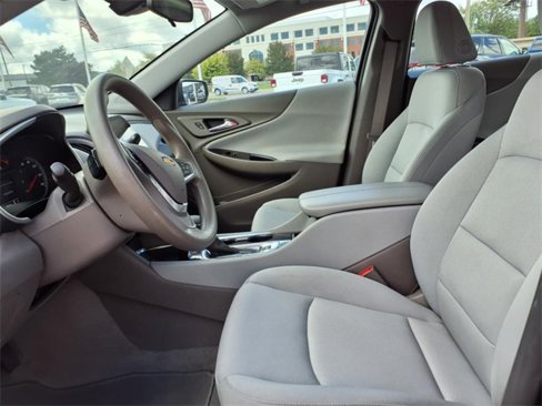 Used 2022 Chevrolet Malibu LT image 11