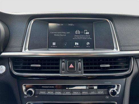 Used 2018 Kia Optima EX w/ Premium Package image 16
