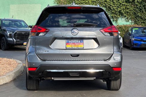 Used 2019 Nissan Rogue SV w/ Premium Package image 5