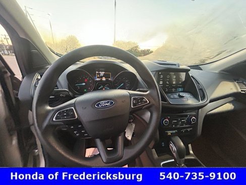 Used 2018 Ford Escape SE w/ SE Sync 3 Package image 19