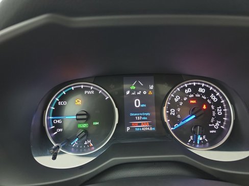 Used 2021 Toyota RAV4 XLE image 15