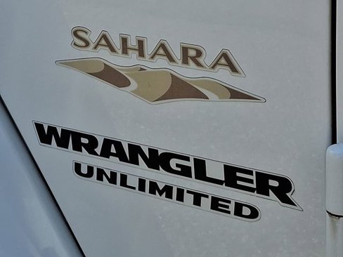 Used 2014 Jeep Wrangler Unlimited Sahara w/ Dual Top Group image 29
