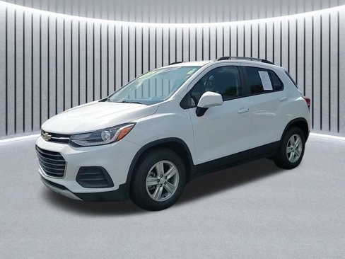 Used 2021 Chevrolet Trax LT image 1