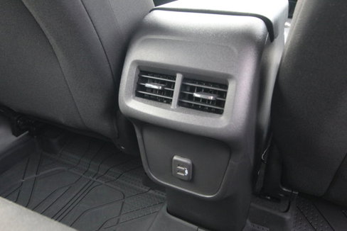 Used 2022 Chevrolet Equinox LS w/ LPO, Floor Liner Package image 28