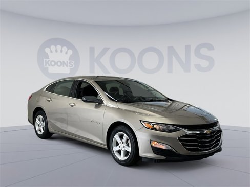 Used 2023 Chevrolet Malibu LS image 18