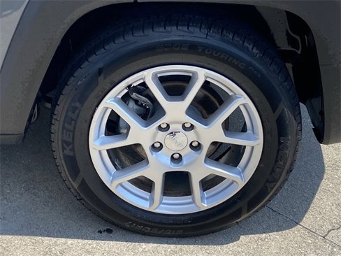 Used 2021 Jeep Renegade Latitude w/ Convenience Group image 31