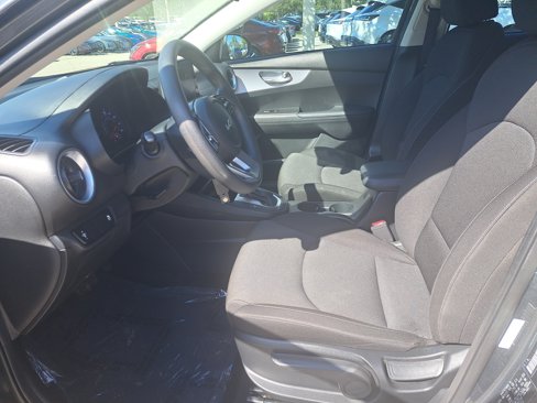 Used 2024 Kia Forte LXS image 14