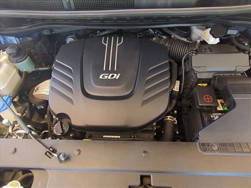 Used 2017 Kia Sedona LX image 23