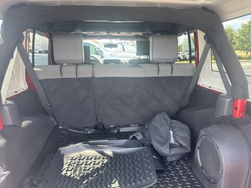 Used 2010 Jeep Wrangler Unlimited Sport image 13