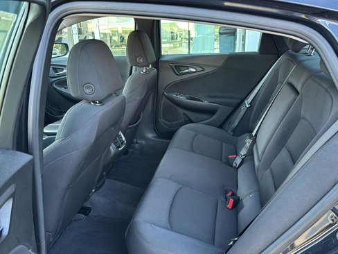 Used 2023 Chevrolet Malibu LT image 9