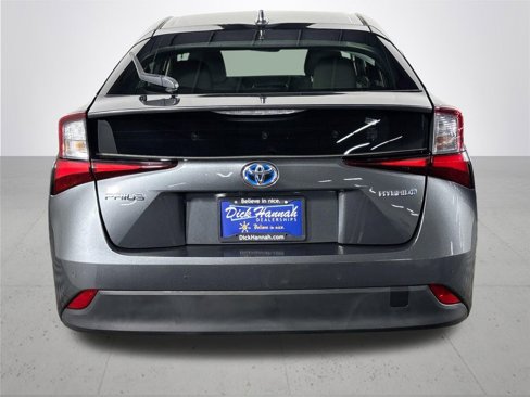 Used 2021 Toyota Prius LE image 7
