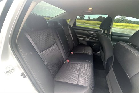 Used 2017 Nissan Altima 2.5 SV image 18