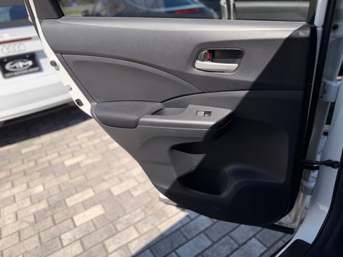 Used 2016 Honda CR-V SE image 19
