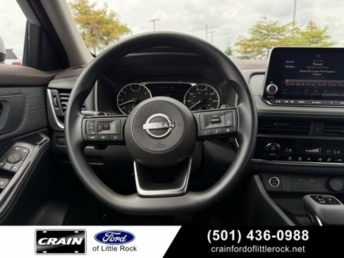 Used 2023 Nissan Rogue SV image 14