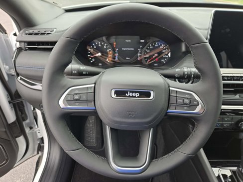 New 2025 Jeep Compass Latitude w/ Altitude Special Edition image 19