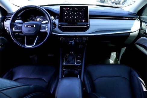 Used 2022 Jeep Compass Limited image 28