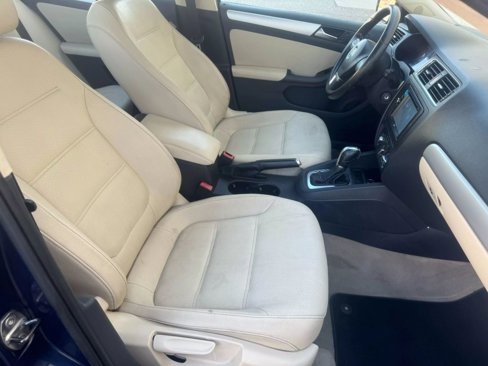 Used 2011 Volkswagen Jetta TDI image 15