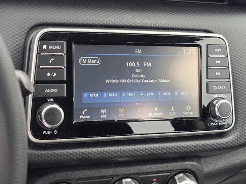 Used 2024 Nissan Kicks S image 4