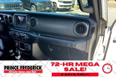Used 2022 Jeep Gladiator Sport image 13