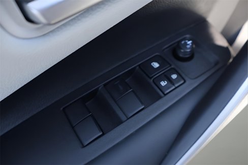 Certified 2025 Toyota Corolla SE image 13