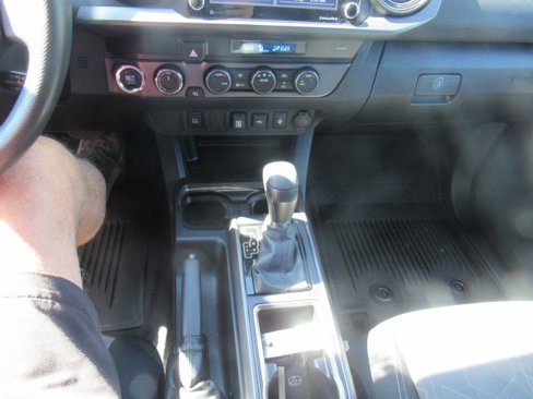 Used 2023 Toyota Tacoma 4x4 Double Cab image 19