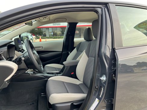 Used 2024 Toyota Corolla LE image 10