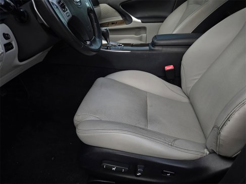 Used 2011 Lexus IS 250 image 17