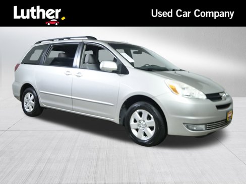 Used 2004 Toyota Sienna XLE image 1