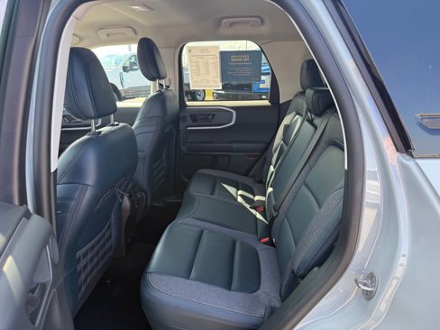 Used 2023 Ford Bronco Sport Outer Banks w/ Tech Package image 8