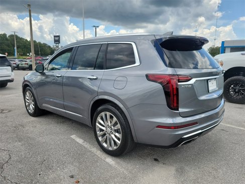 Used 2021 Cadillac XT6 Premium Luxury image 5
