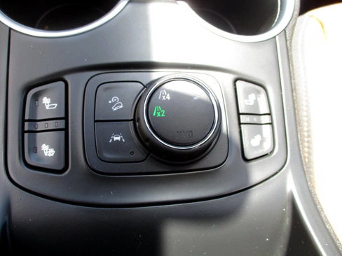 Used 2021 GMC Terrain SLT image 11