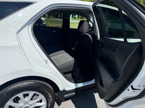 Used 2021 Chevrolet Equinox LT image 13