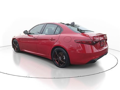 Used 2021 Alfa Romeo Giulia Sprint w/ Sun & Sound Package image 4