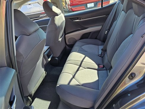 Used 2023 Toyota Camry LE image 6