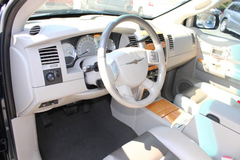 Used 2008 Chrysler Aspen Limited image 13