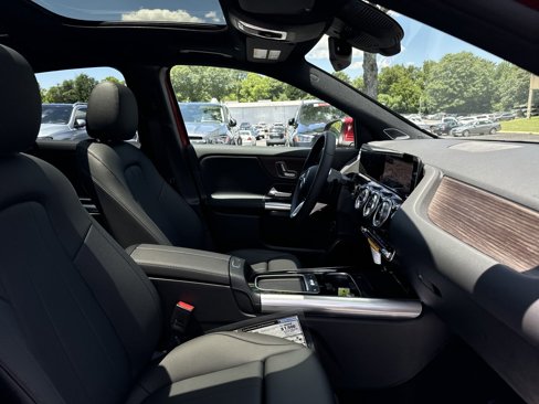 Certified 2025 Mercedes-Benz GLA 250 image 37
