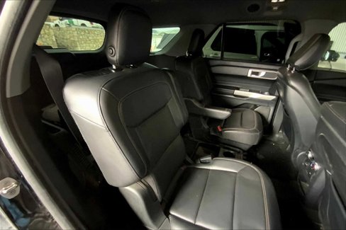 Certified 2020 Ford Explorer XLT w/ Equipment Group 202A image 18
