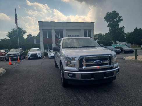 Used 2017 Ford F150 XLT image 1