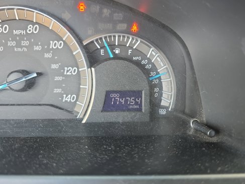 Used 2014 Toyota Camry SE image 17