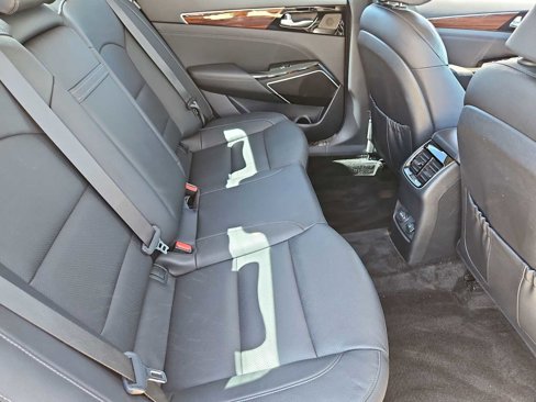 Used 2019 Kia Cadenza Premium image 21