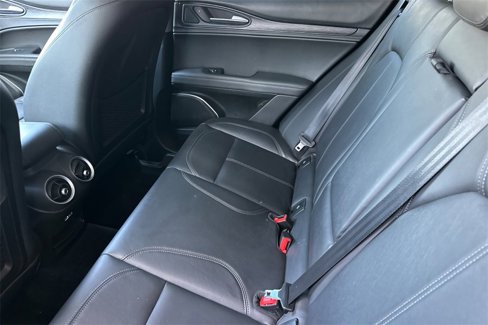 Used 2018 Alfa Romeo Stelvio Sport w/ Cold Weather Package image 5