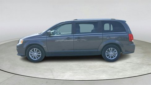 Used 2018 Dodge Grand Caravan SXT w/ Driver Convenience Group image 5